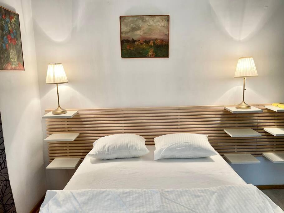 Beautiful Villa With Garden In Milanowek Exterior foto